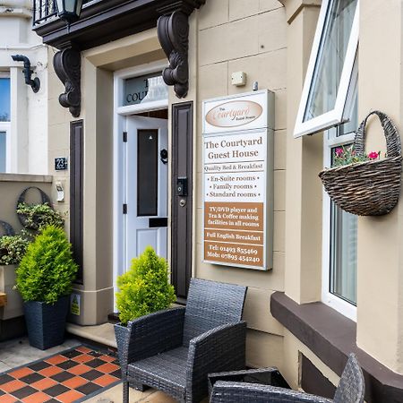 The Courtyard Guest House Great Yarmouth Buitenkant foto