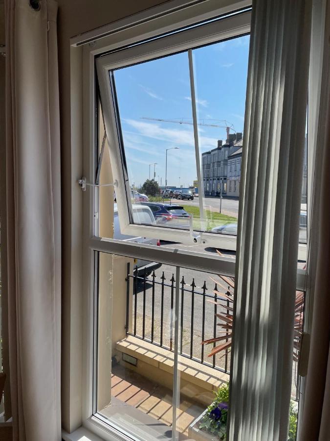 The Courtyard Guest House Great Yarmouth Buitenkant foto