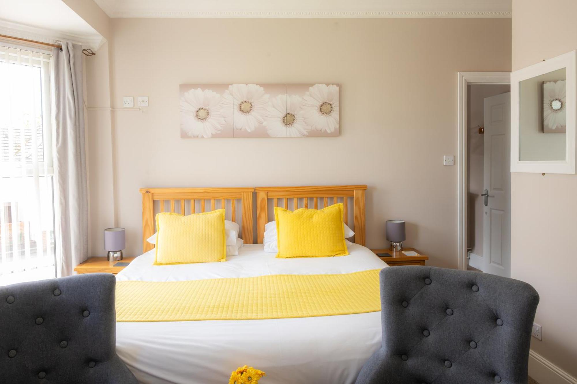 The Courtyard Guest House Great Yarmouth Buitenkant foto