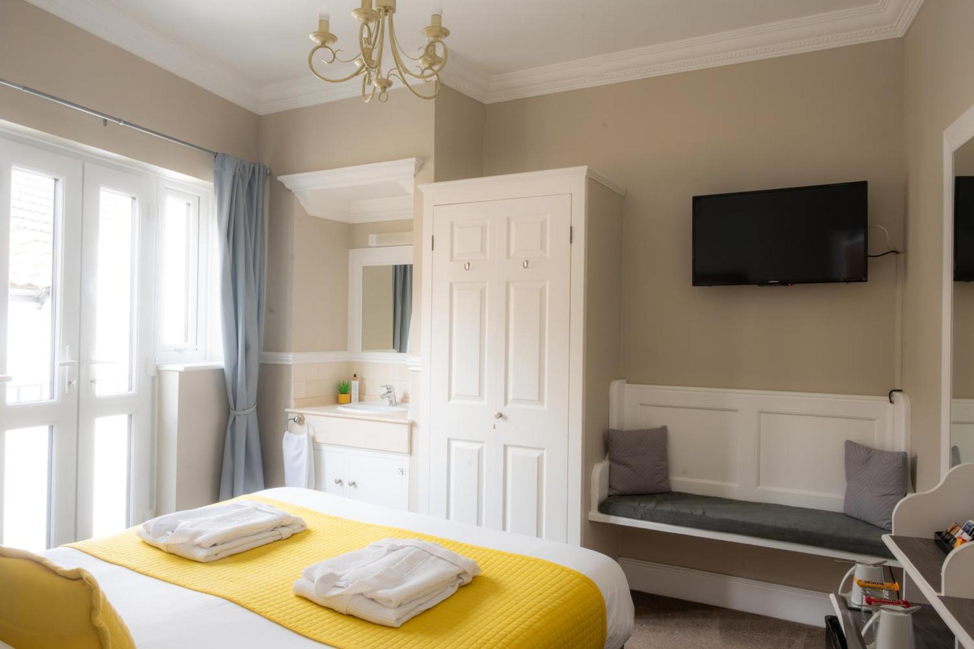 The Courtyard Guest House Great Yarmouth Buitenkant foto