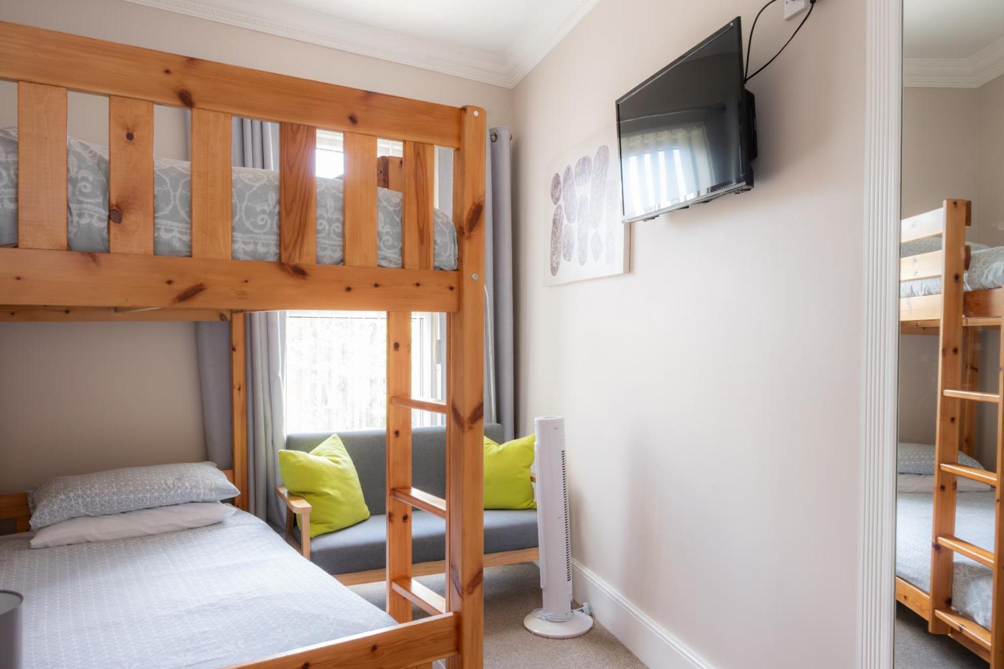The Courtyard Guest House Great Yarmouth Buitenkant foto