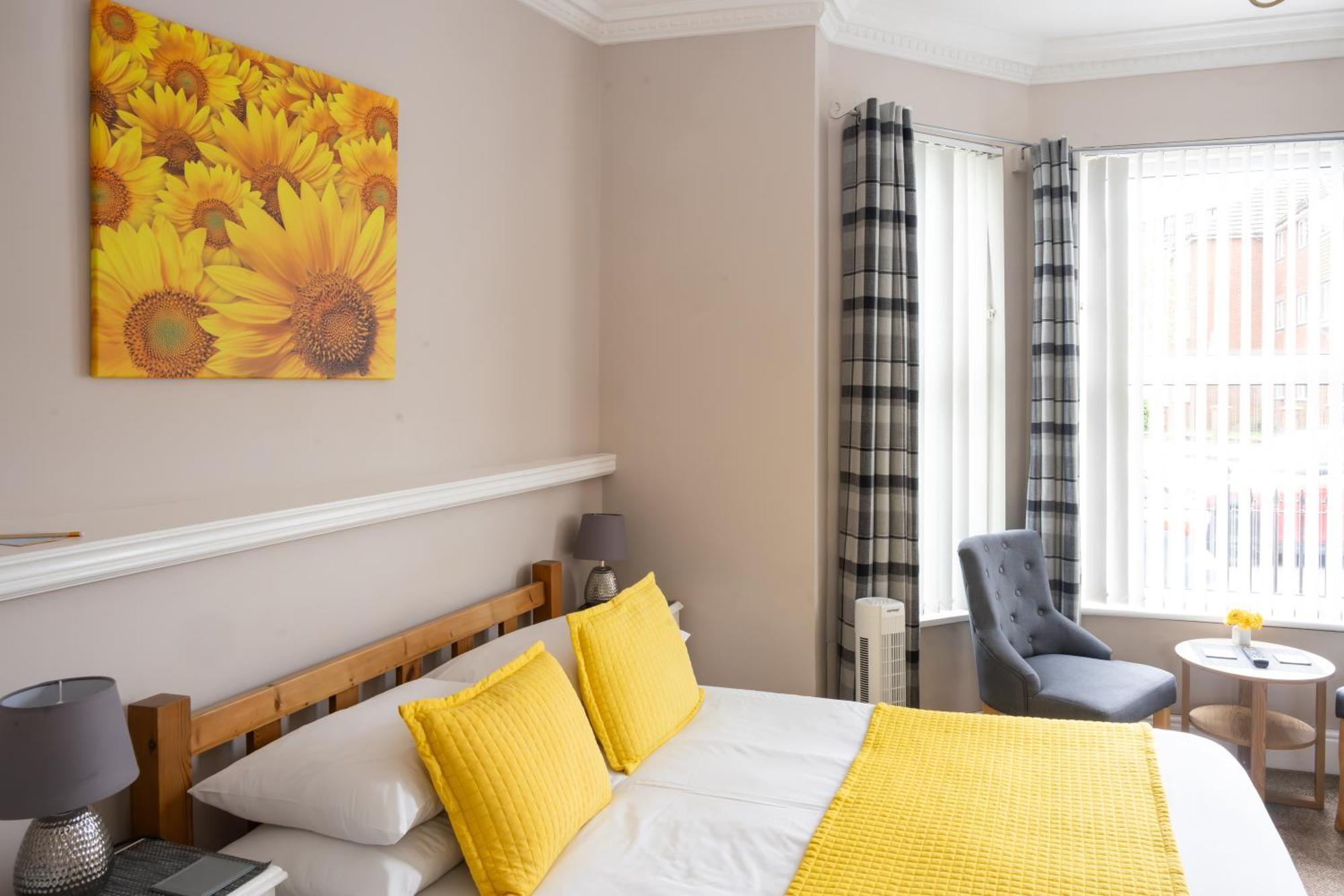 The Courtyard Guest House Great Yarmouth Buitenkant foto