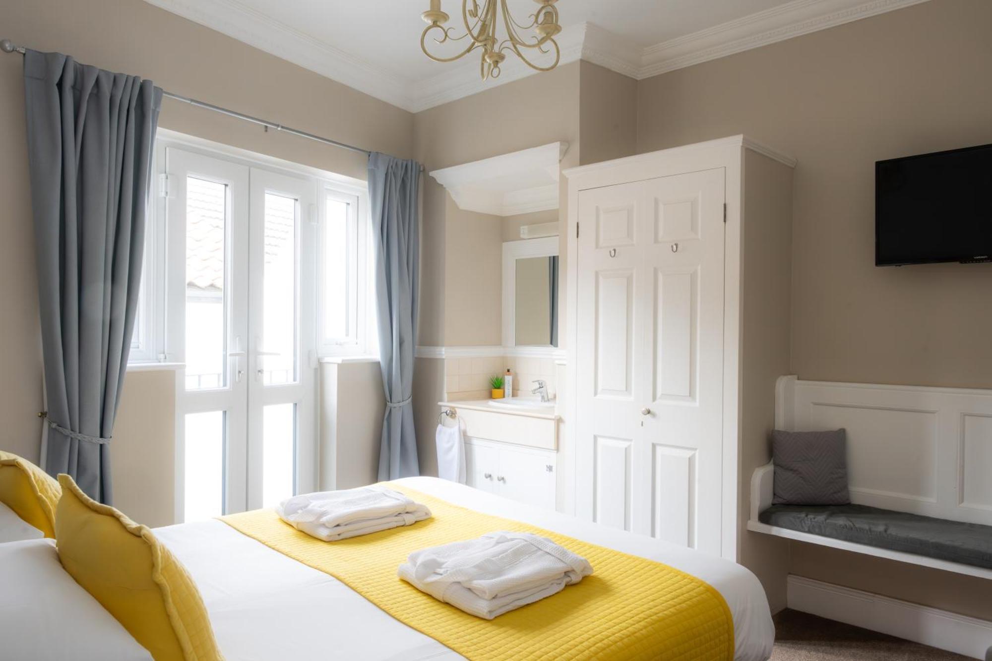 The Courtyard Guest House Great Yarmouth Buitenkant foto