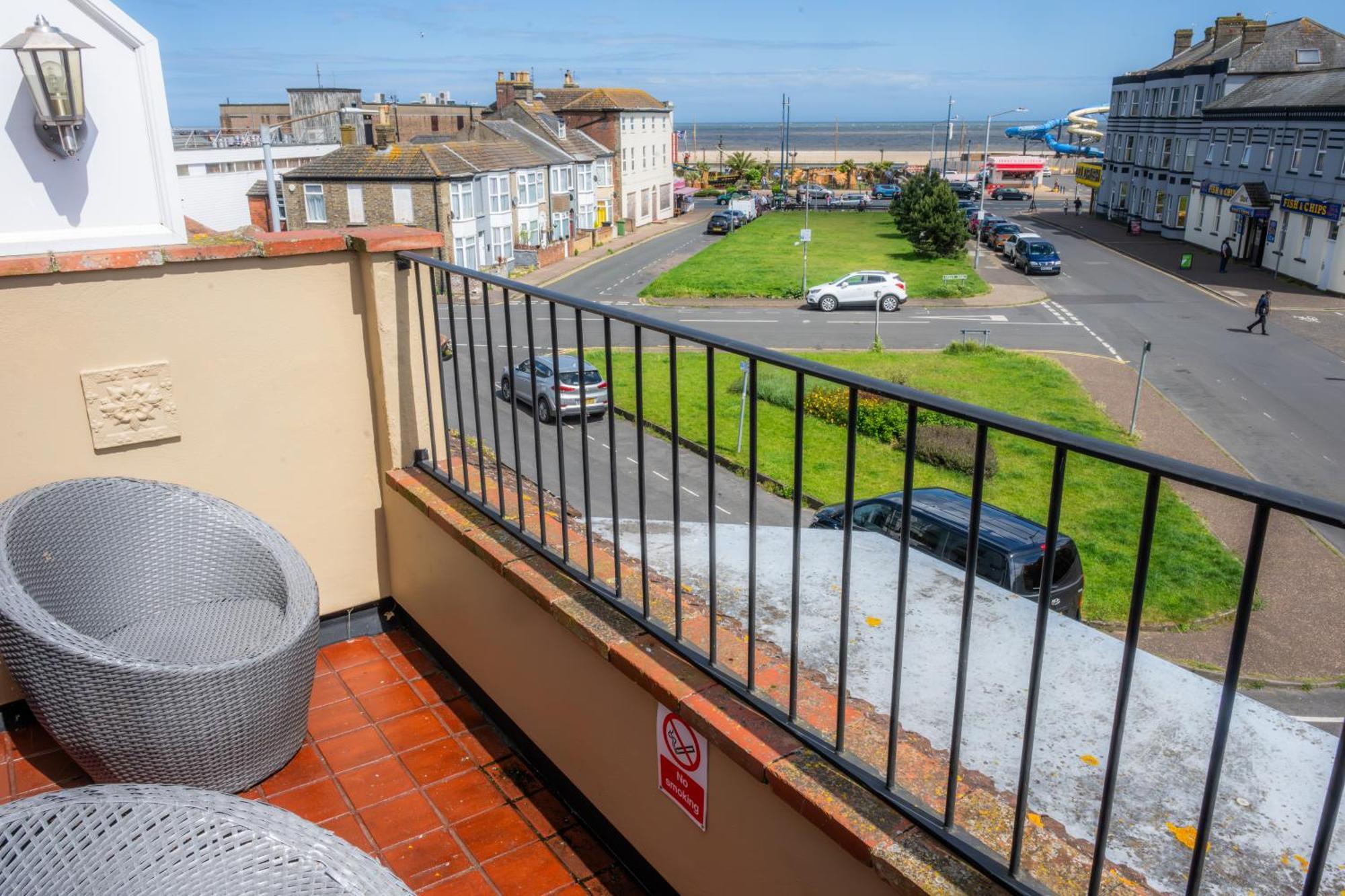 The Courtyard Guest House Great Yarmouth Buitenkant foto