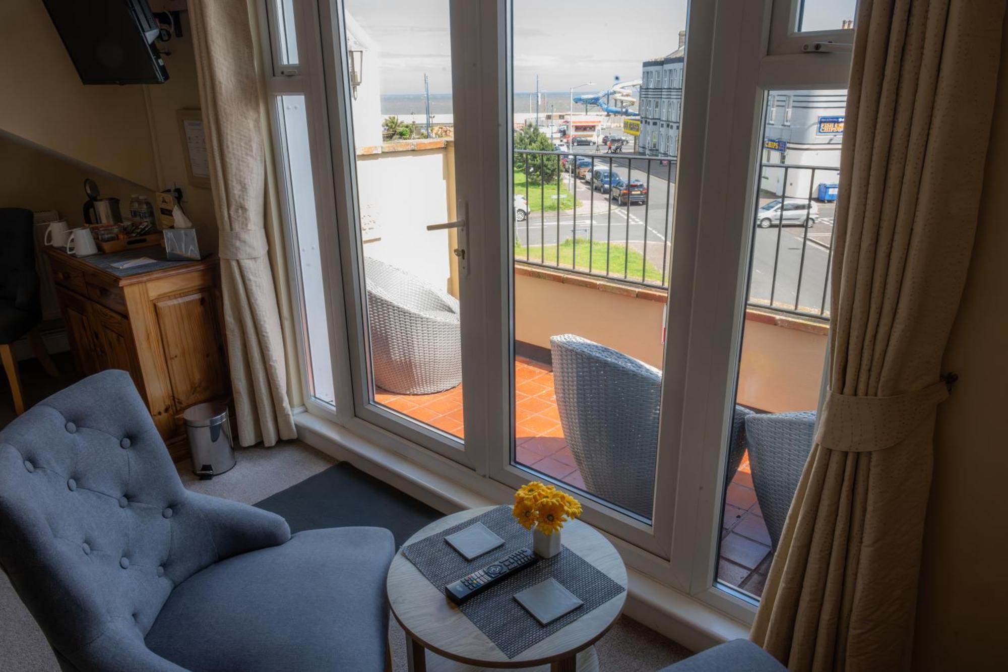 The Courtyard Guest House Great Yarmouth Buitenkant foto